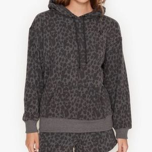 Victoria’s Secret Stretch Fleece Pullover Hoodie - L